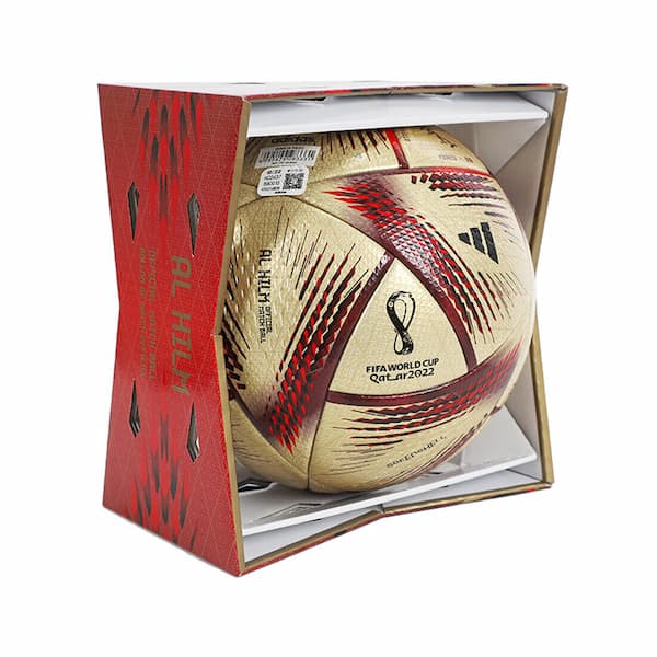 Футбольный мяч финал ЧМ Qatar 2022 в коробке