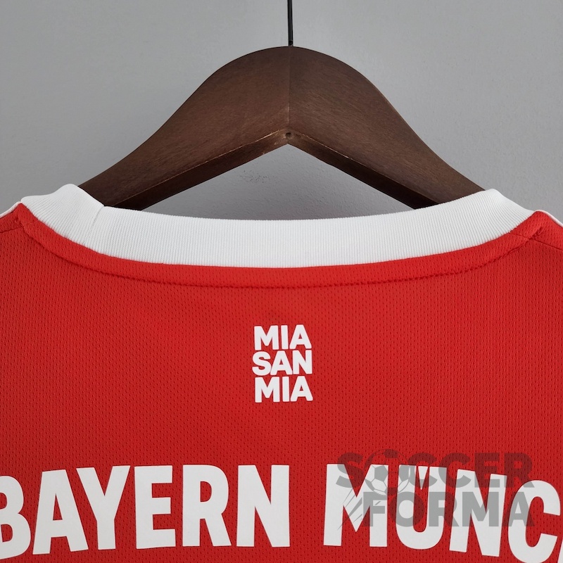 Футболка Бавария Мюнхен с нашивками 2022-2023