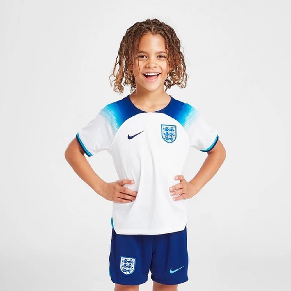 Детская форма сборной Англии 2022-2024