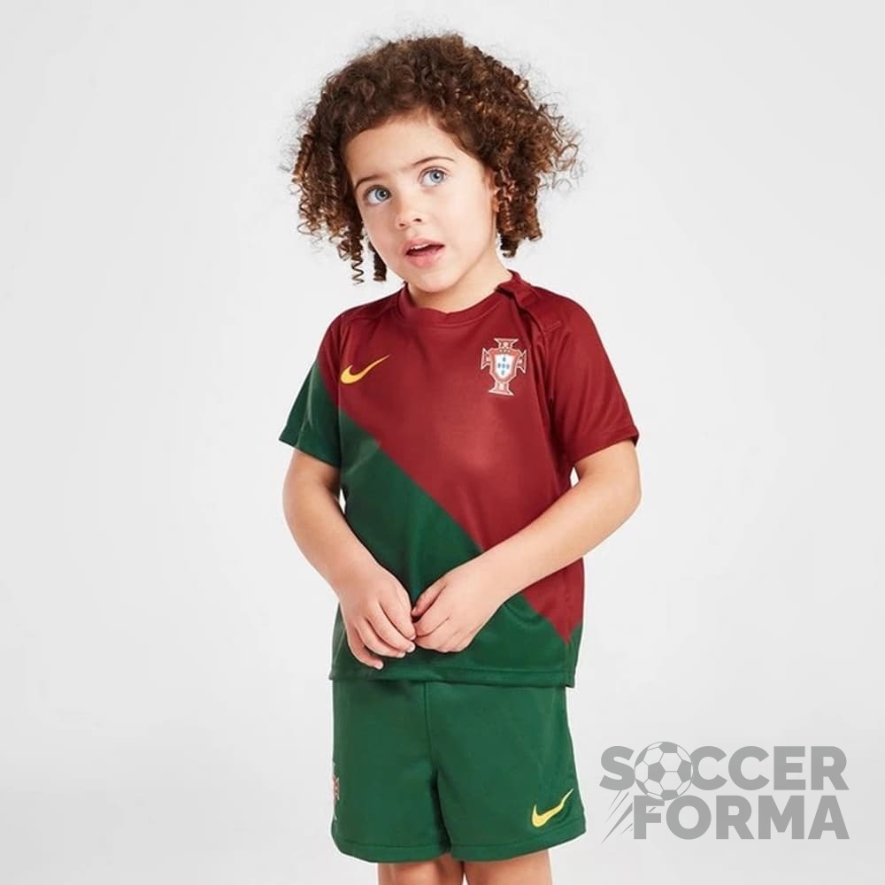 Детская форма сборной Португалии 2022-2023