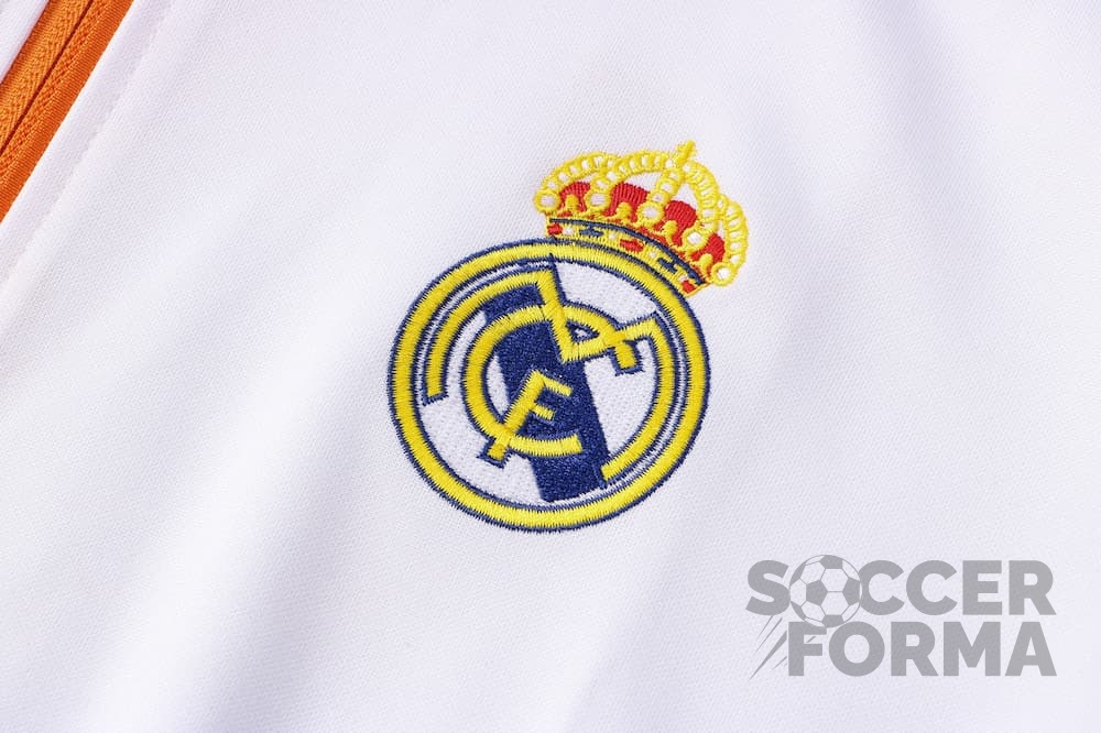 Спортивный костюм Реал Мадрид 2022 белый