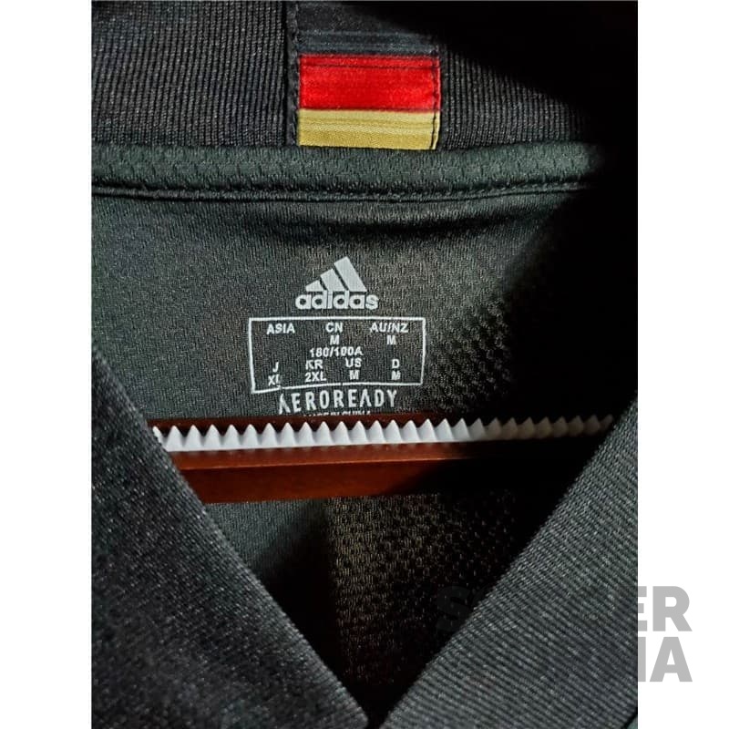 Гостевая футболка сборной Германии 2021