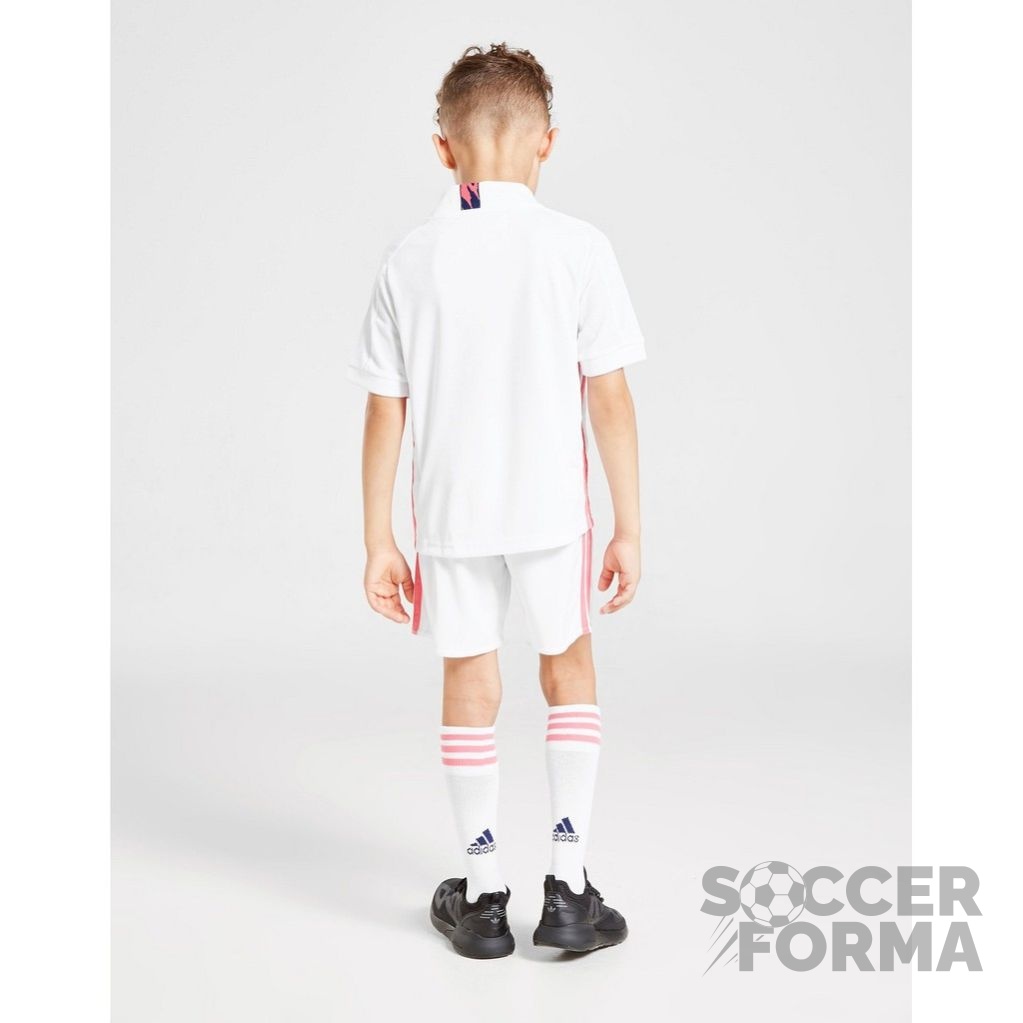 Детская форма Реал Мадрид 2020-2021 с гетрами