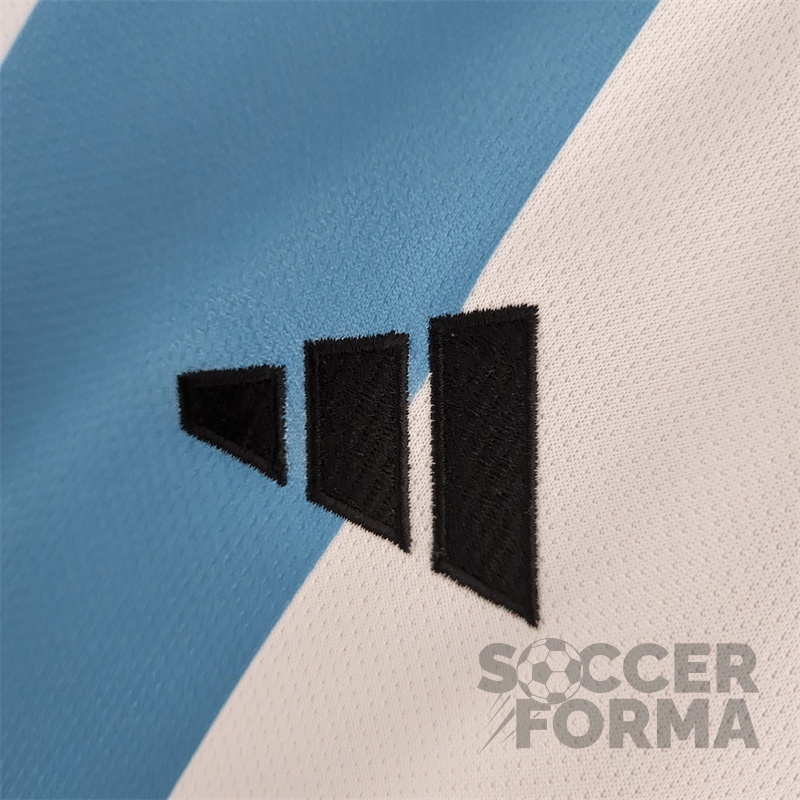 Футболка сборной Аргентины 3 звезды 2023 с патчами