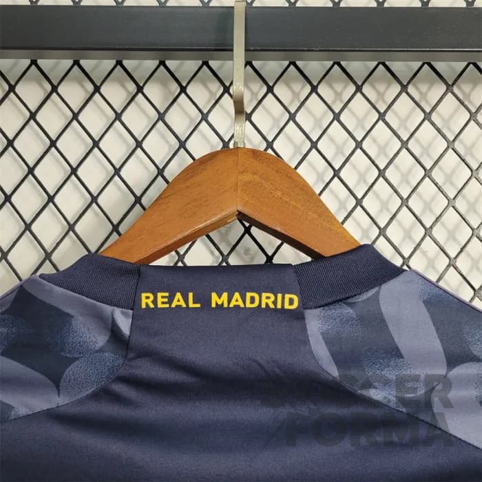 Гостевая футболка Реал Мадрид 2023-2024