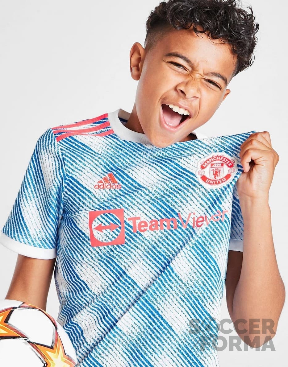 Детская гостевая форма Роналдо 7 Манчестер Юнайтед 2021-2022 - вид 4