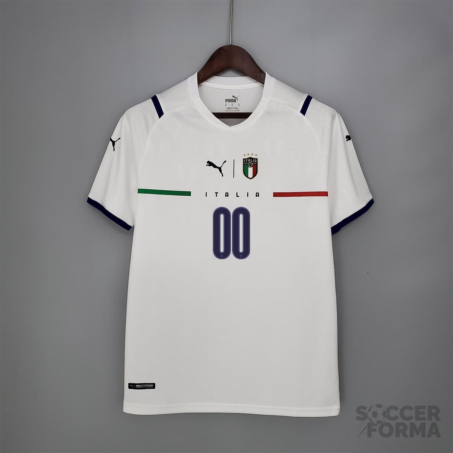 Нанесение на футбольную форму сборной Италии