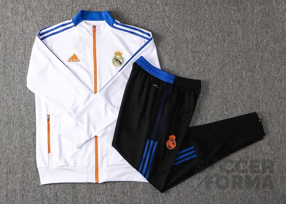 Спортивный костюм Реал Мадрид 2022 белый - вид 3