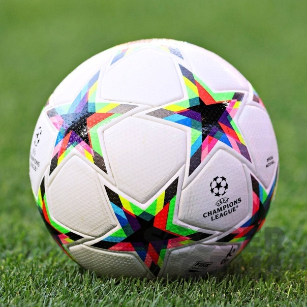 Футбольный мяч Лиги Чемпионов 2022-2023 - вид 2