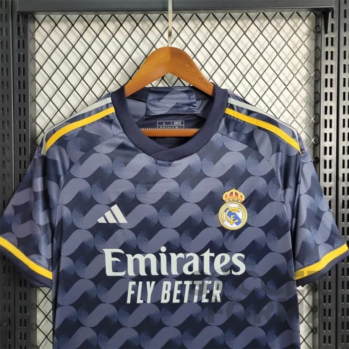 Гостевая футболка Реал Мадрид 2023-2024 - вид 2