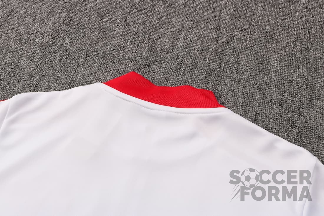 Детский спортивный костюм Манчестер Юнайтед 2021-2022 белый на молнии