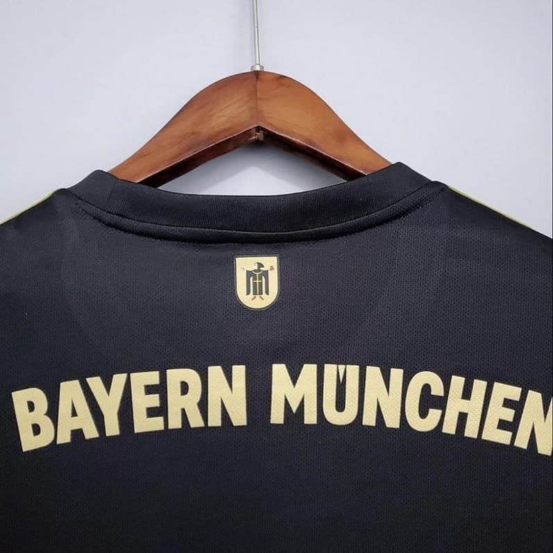 Гостевая футболка Гнабри 7 Бавария Мюнхен 2021-2022