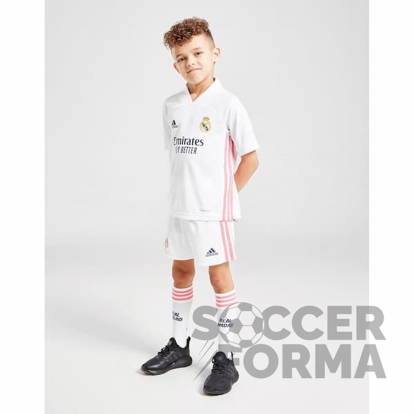 Детская форма Реал Мадрид 2020-2021 с гетрами - вид  1