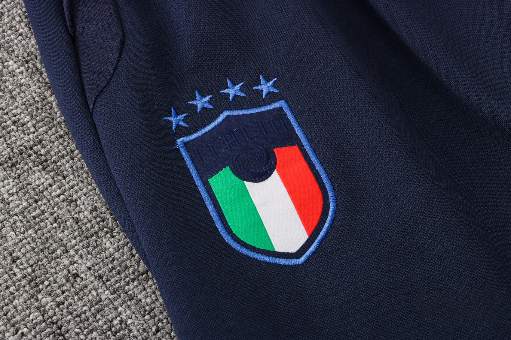 Спортивный костюм сборной Италии 2022 синий - вид 4