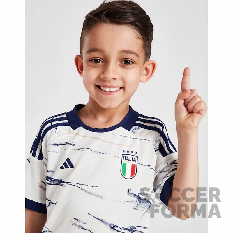 Детская гостевая форма сборной Италии 2023-2024 с гетрами